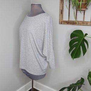 TAHARI Bat Wing  GRAY Top SIZE XL